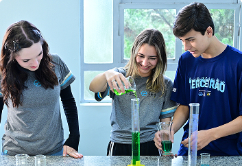 Escola SEB Dom Bosco Mercês. Curitiba - PR. Reconhecimento Nacional.