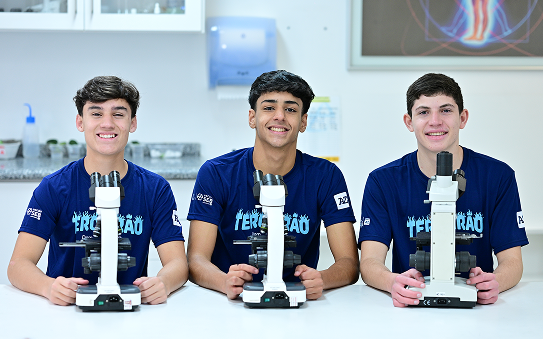 Escola SEB Dom Bosco Ahú. Curitiba - PR. Pré-Vestibular.